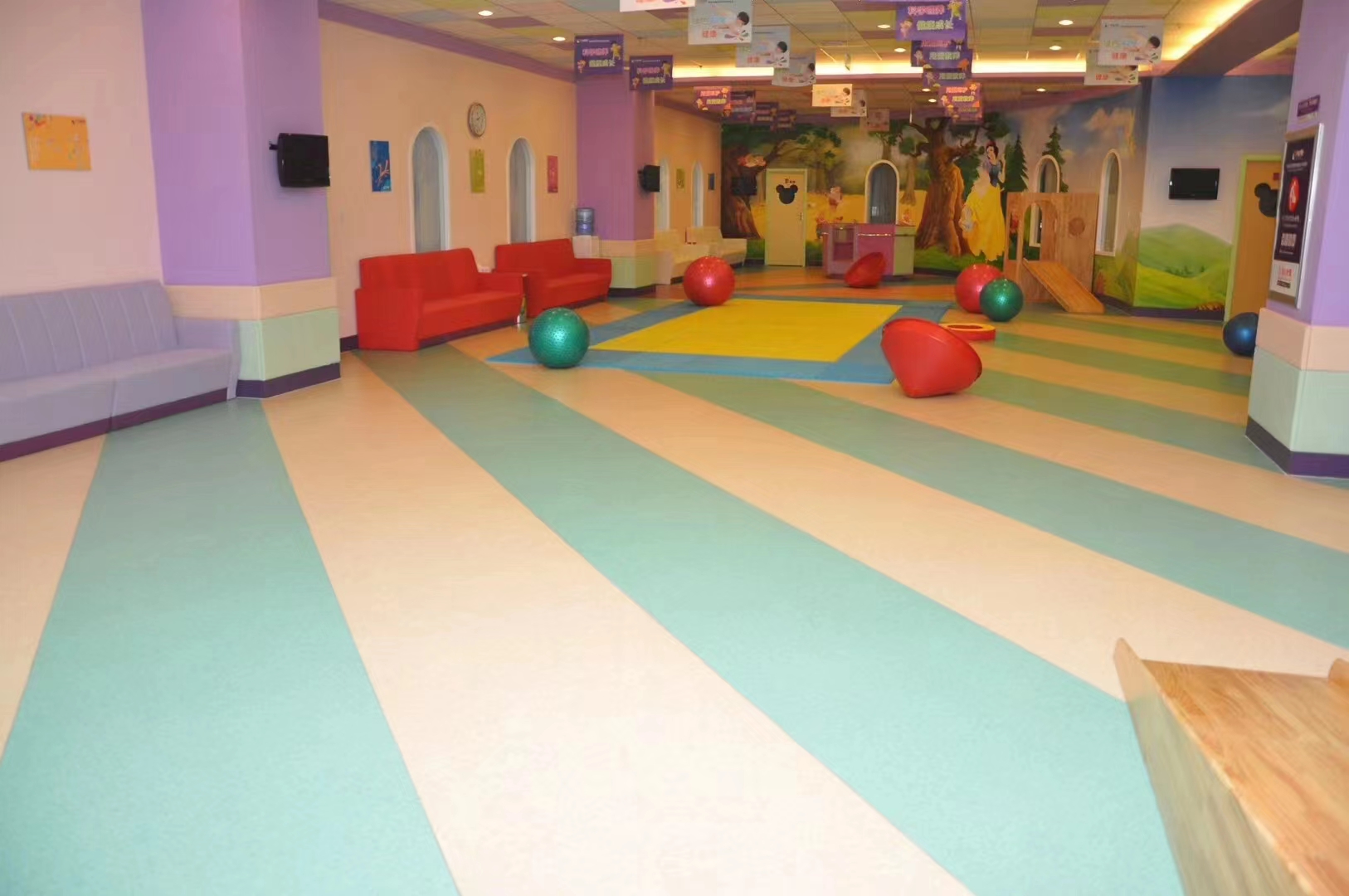 PVC地板施工難點(diǎn)工藝控制